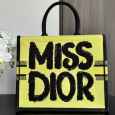 Christian Dior Shopping Bags